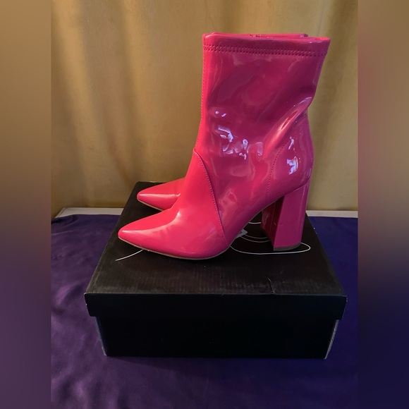 My Soft Shoes - Wore Once 7.5 Size Women's Vibrant Hot Pink Chunky Heeled Boots Comfortable Cute